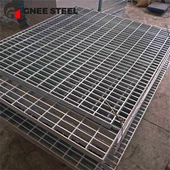 پله های توری فلزی